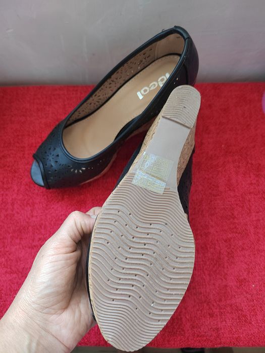 Сандали на платформа