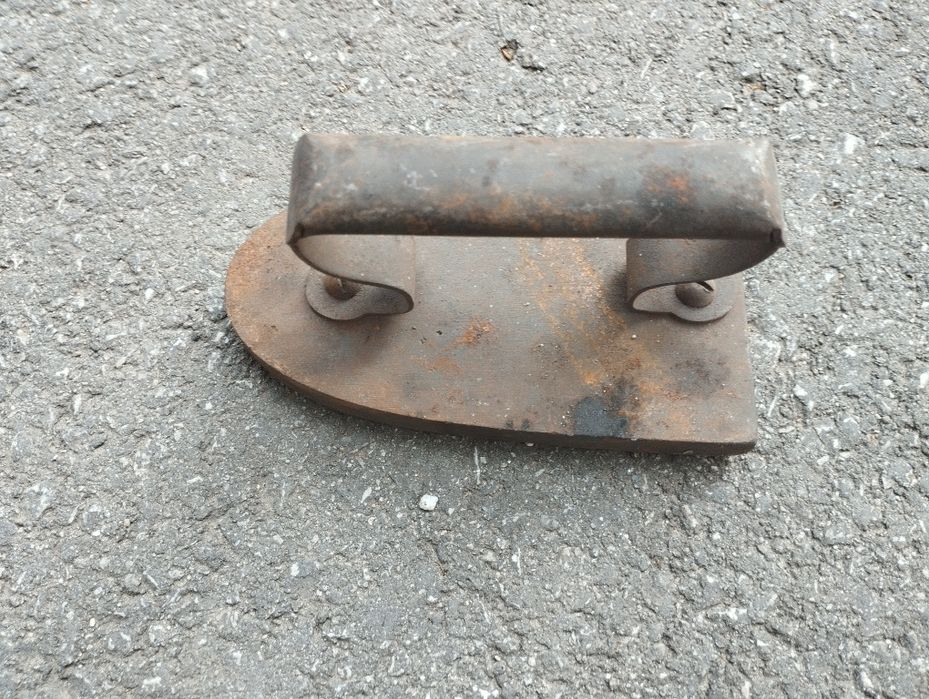 Стари чугунени ютии , Стара чугунена ютия