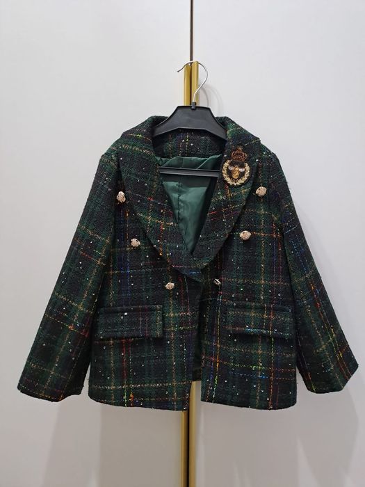 Продам костюм на девочку!