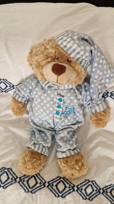 Ursulet de plus cu pijama