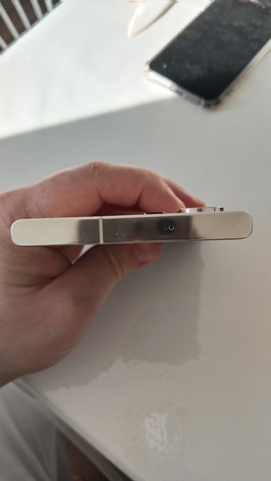 Продам Samsung S23 ultra 512gb