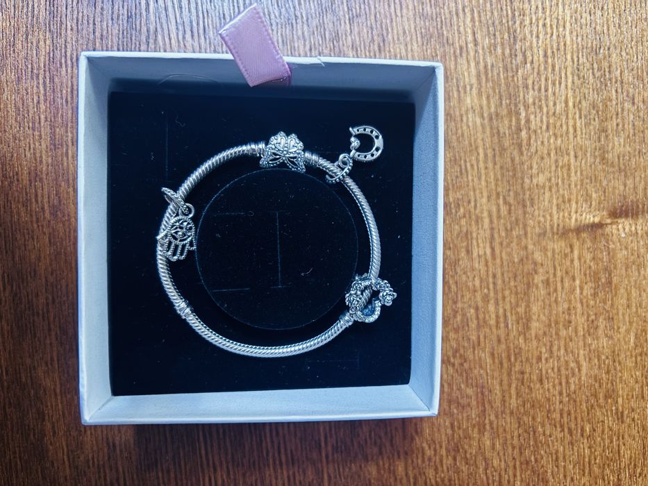 Браслет Pandora серебряный