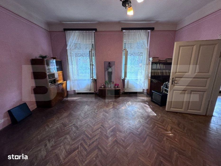 Casa 3 camere, 120 mp utili, curte individuala, zona Budai