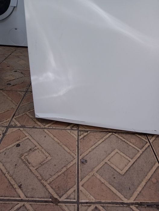 Чисто нов  комбиниран хладилник с фризер  с две години Гаранция!