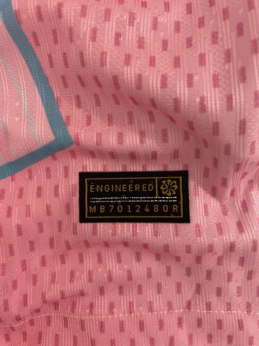 Barcelona Pink special edition 2025/2026