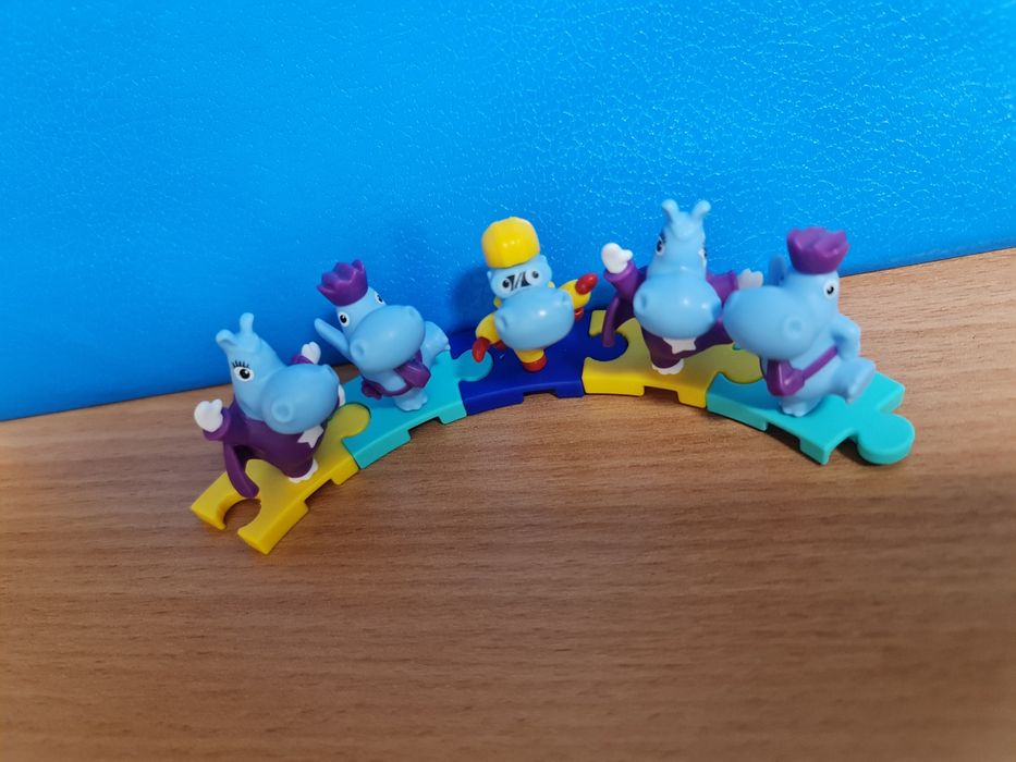 Киндер игрушки из серии Бегемотики