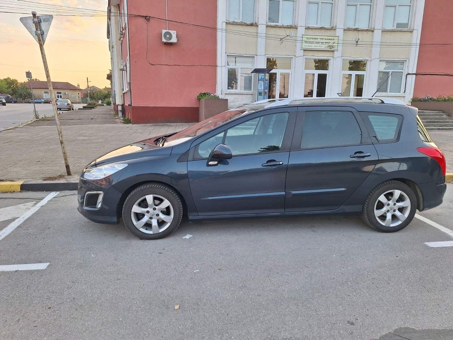 Продавам Peugeot 308 SW, 2012г.