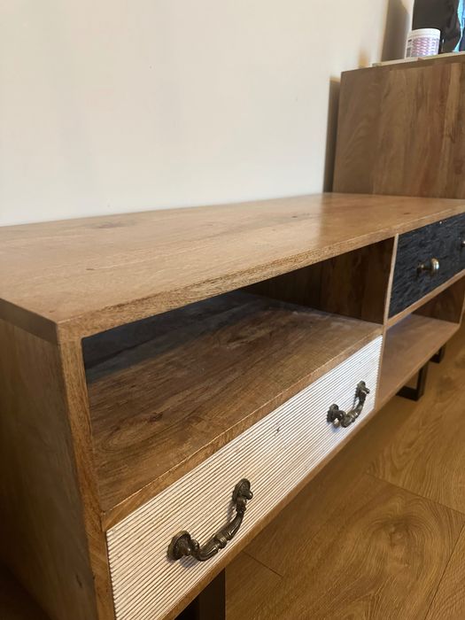 ТВ шкаф масив 118/45/50 СМ