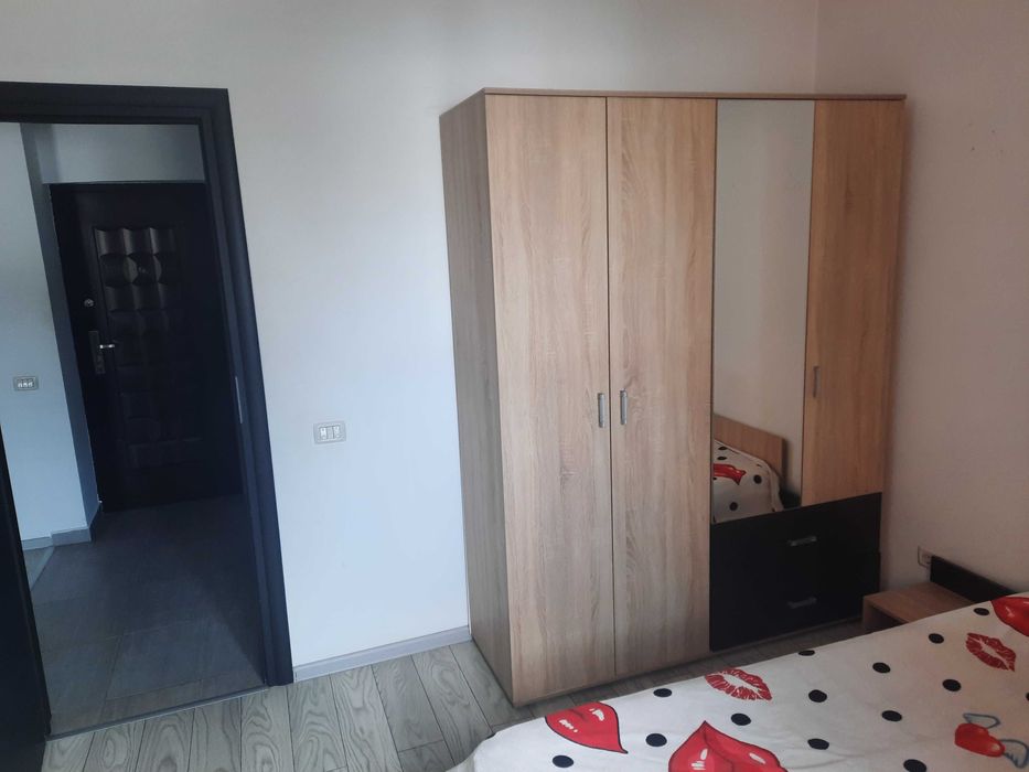 Inchiriez ap 2 cam Militari Residence