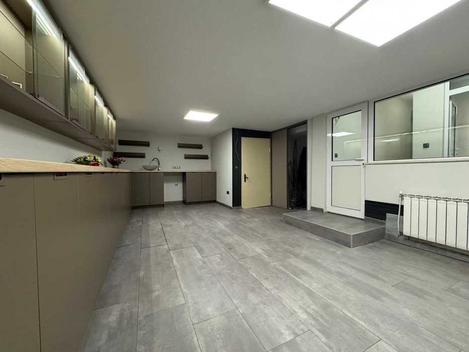 Продава се Офис в София, Лагера - 75 кв.м за 2200 €/кв.м - Снимка #2