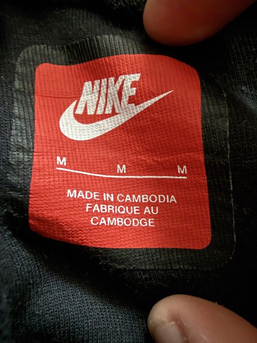 Pantaloni tech nike noi