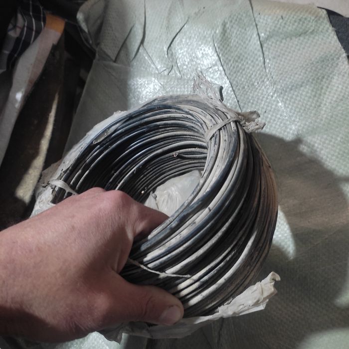 Кабель для Интернета.