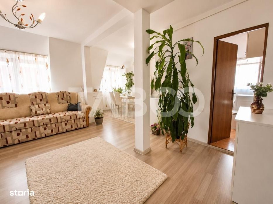 Apartament cu 3 camere de vanzare - mansarda Vasile Aaron - intabulata — fotografia 3