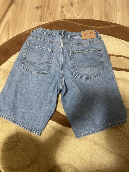 Pantaloni scurti blugi jack jones