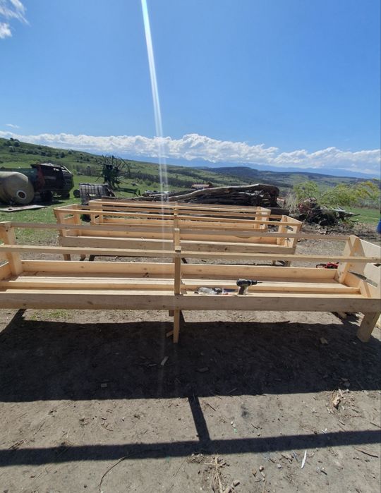 Iesle oi din metal sau lemn