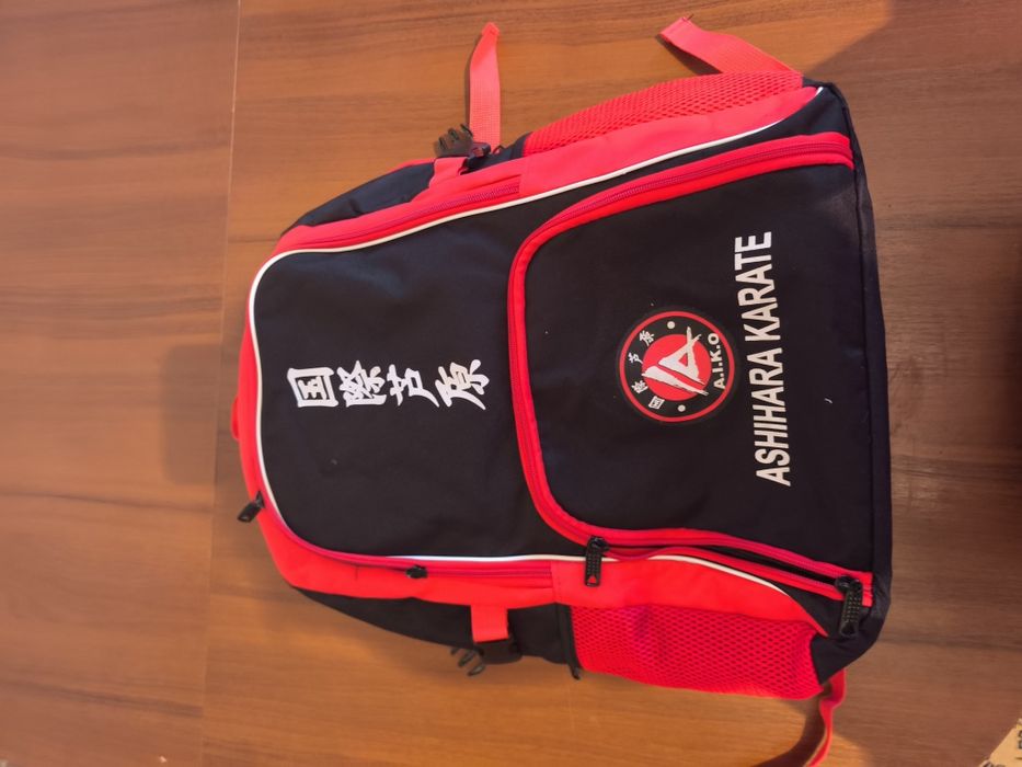 Продам сумку, перчатки, шитки для ног,