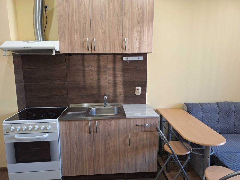 Дава се под наем Двустаен апартамент в Перник, Красно село - 49 кв.м за 295.8 € - Снимка #2