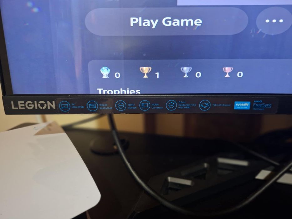 Lenovo legion  34 180 hz