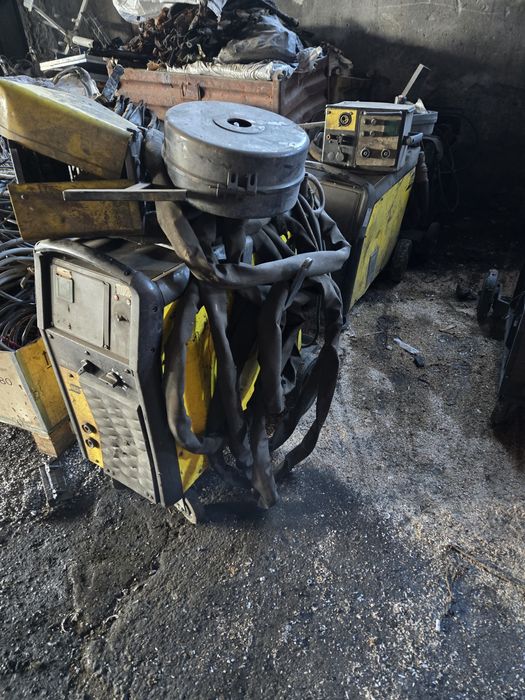 Телоподаващи апарати CO2 LINCOLN, ESAB, HELVI