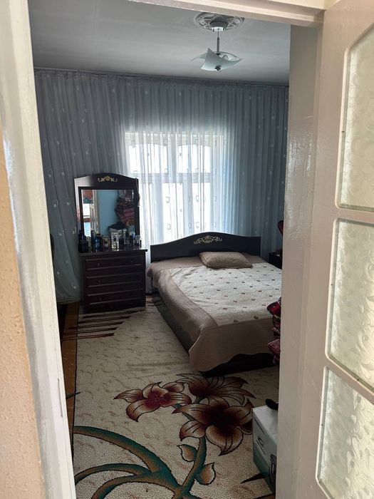 Дом на земле , участок