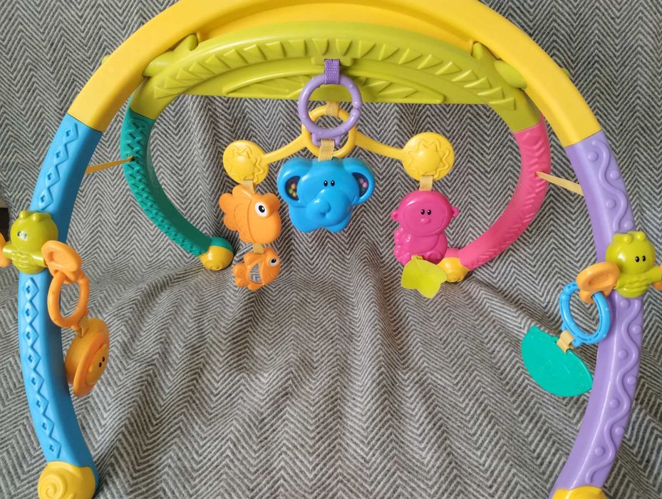 Fisher price активна гимнастика с животни