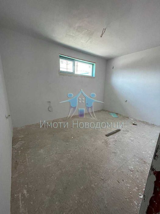 Продава се Тристаен апартамент в Шумен, Пазара - 86 кв.м за 1038 €/кв.м - Снимка #1