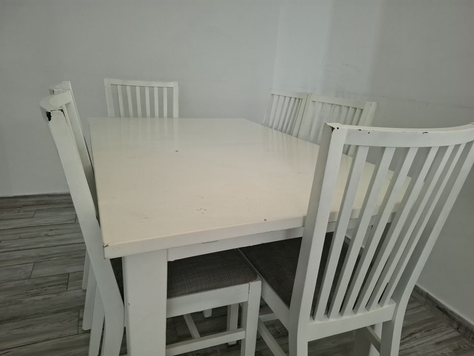 Masa cu 6 scaune