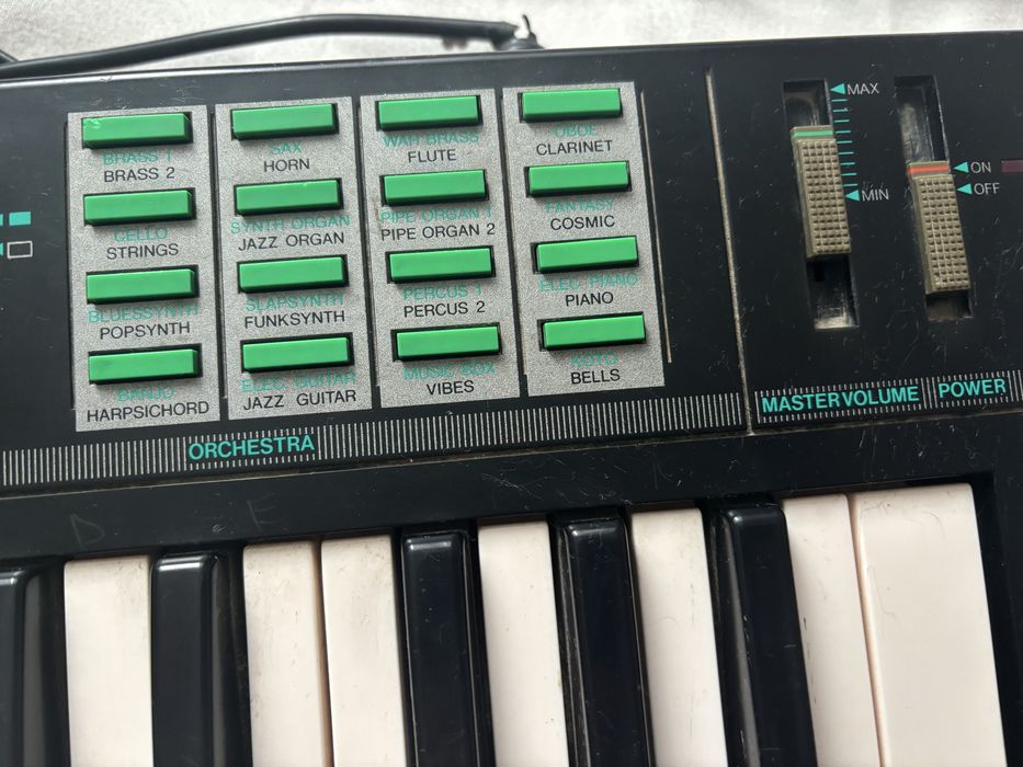 Yamaha PSR-12, рабочий + адаптер