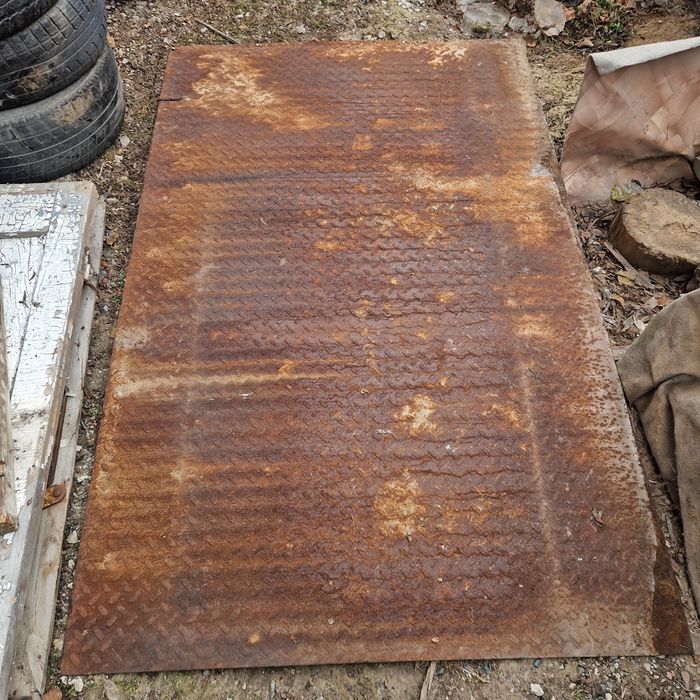 Лист железа размер 2×1.27 толщина 4мм