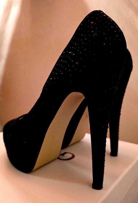 Дамски елегантни обувки Megias