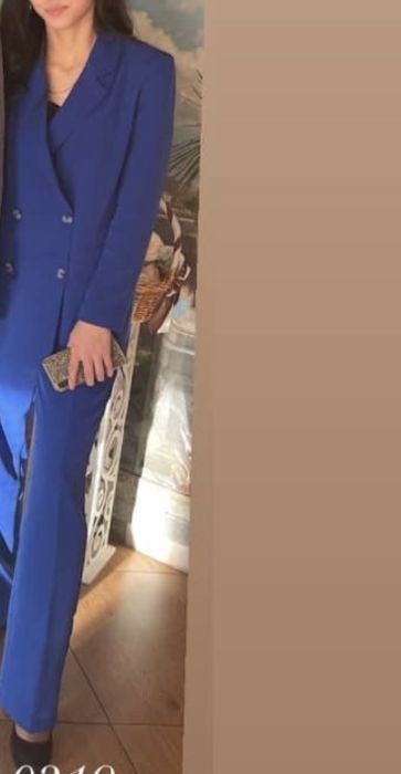 Продам костюм женский