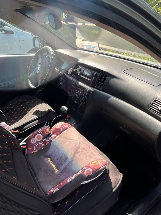 Toyota corolla 2004 года