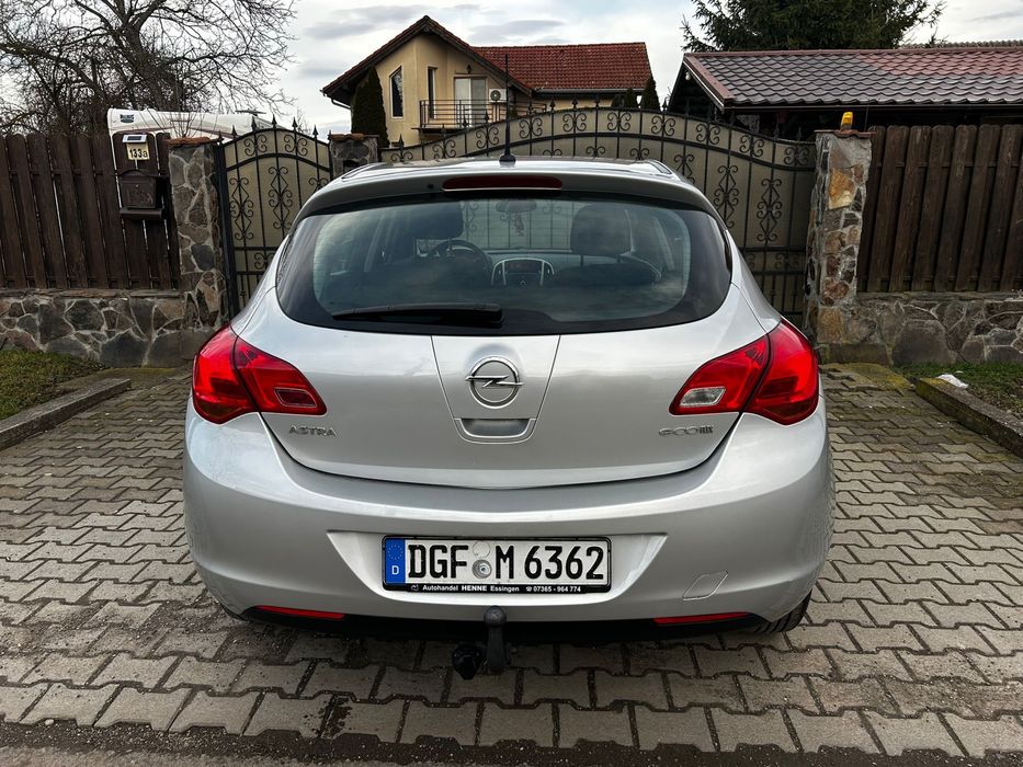 -Opel astra J-2012-1.4benzina-87cai-euro5-adusa germania-