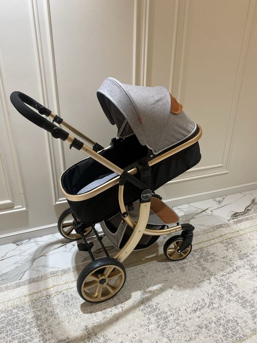 Коляска 2/1. Люлька трансформируется в прогулочную