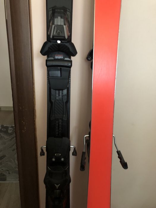 Atomic Redster S8i Revoshock 160cm