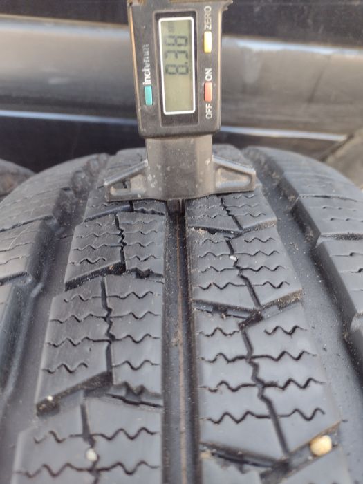 Почти нови 2бр.215/70/15С Нексен дот3223