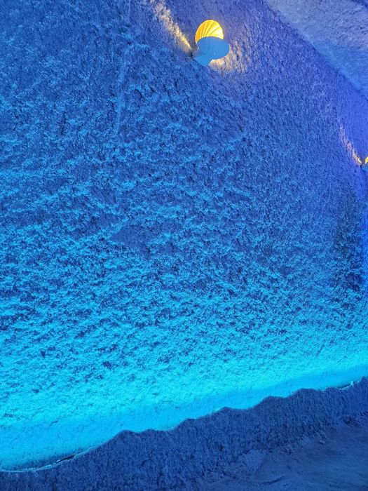 Tuzlixona. (соляная пещера)