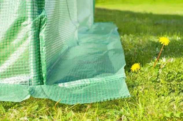 Solar de grădină 4x2x2m, polietilenă 180 g/m2, rezistentă la UV, țeavă 26 * 0.8 mm