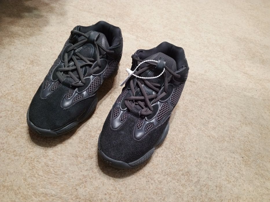 Новые кроссы Adidas Yeezy 500, 44-45 размер