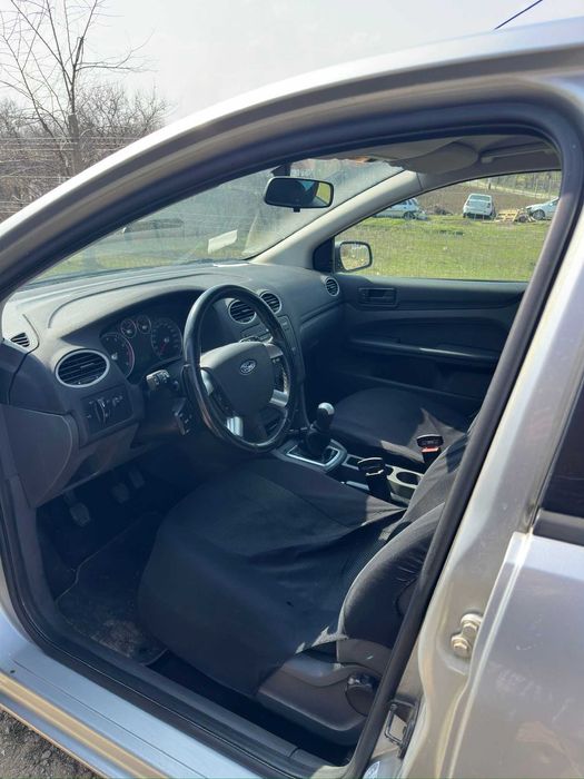 Ford Focus 2 Hatchback 2005 1.6 benzina