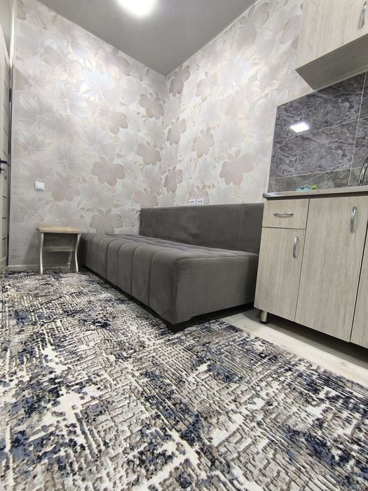 Аренда . 1 ком Студия. Сергели 2. 3/4 с обстановкой. Ремонт 18 м². 300