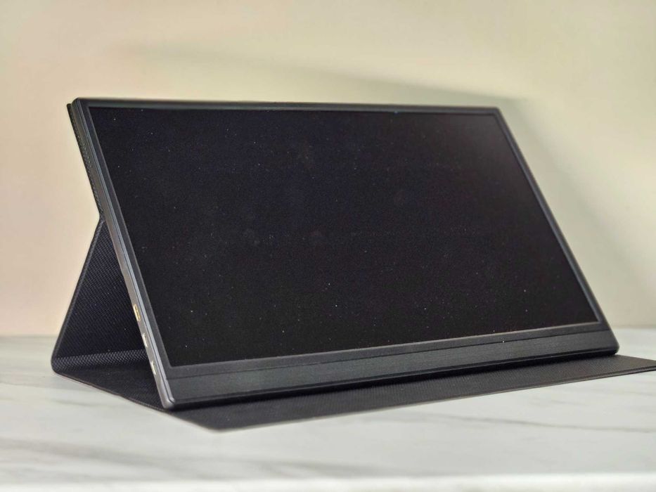 15.6″ портативен дисплей | USB-C / HDMI