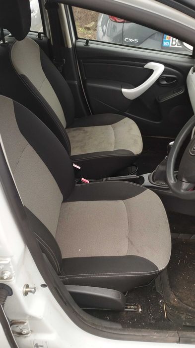 SE vinde Dacia Duster  1.5 DCI 2015