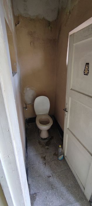 Етаж от къща в непосредствена близост до центъра на гр. Шумен