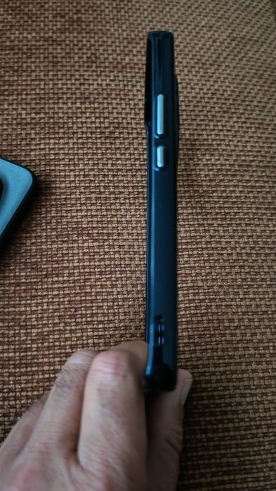Продавам калъфи за Honor Magic 6 Pro и 5 Pro