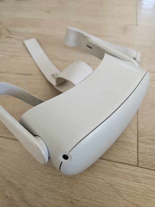 Meta oculus 3 complet si meta oculus 2 fara controllers