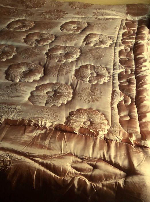 Луксозно сатенено шалте за спалня без аналог в сайта