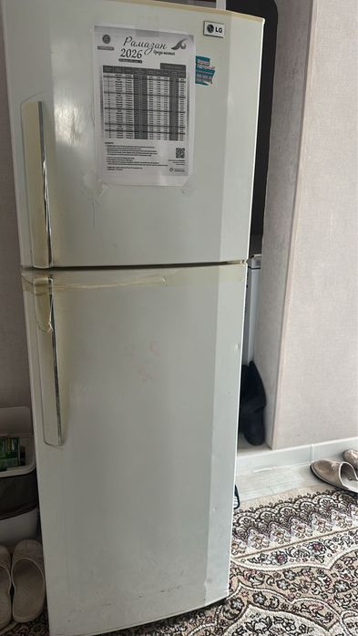 Холодильник сатылады