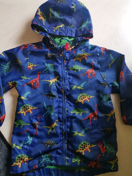 Дрешки и якета за 4 години