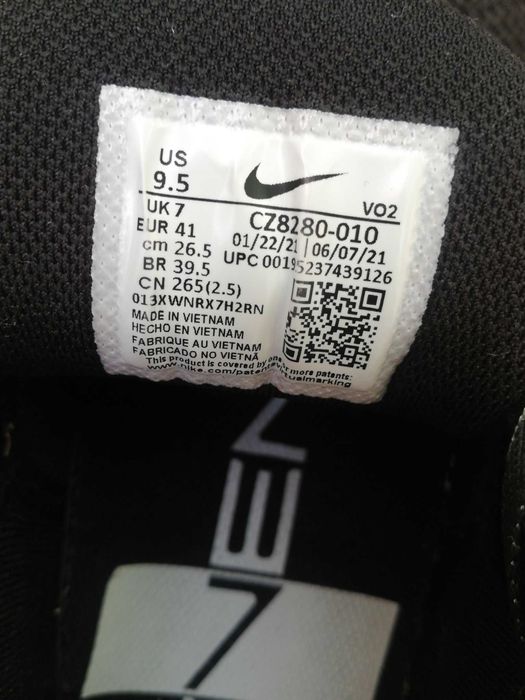 Маратонки на NIKE ном.41